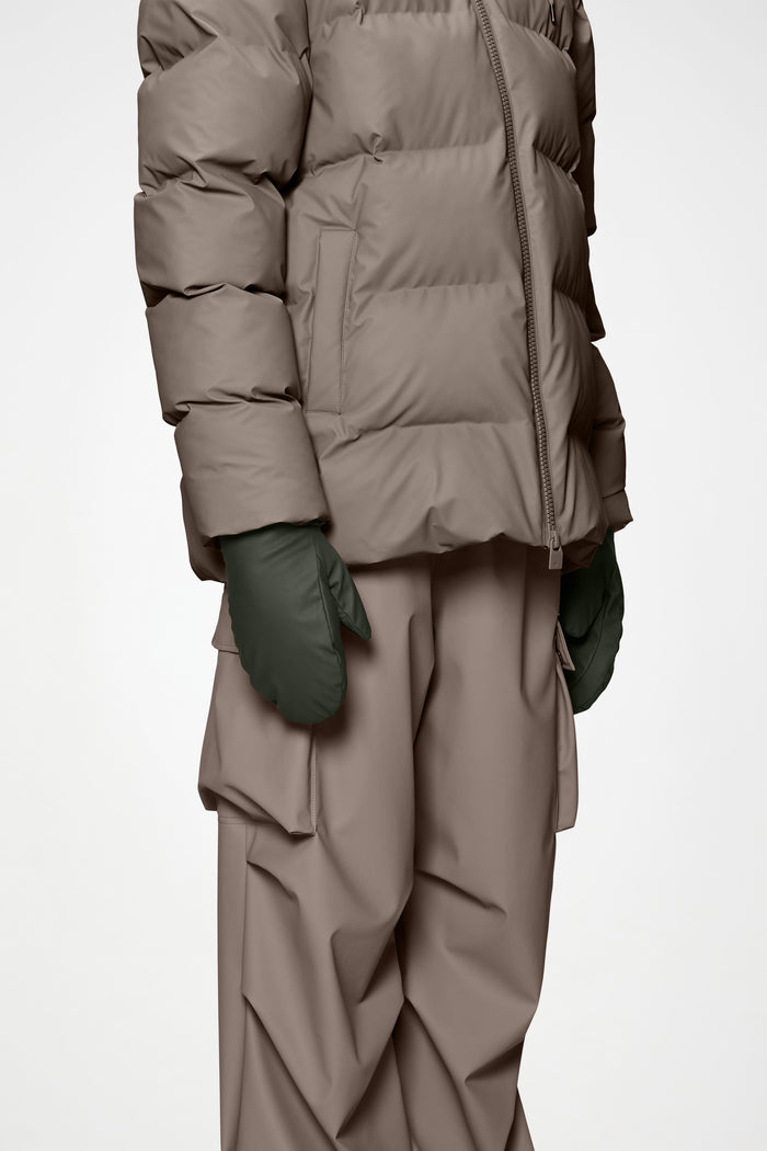 RAINS Alta Puffer Mittens Green Gloves & Mittens