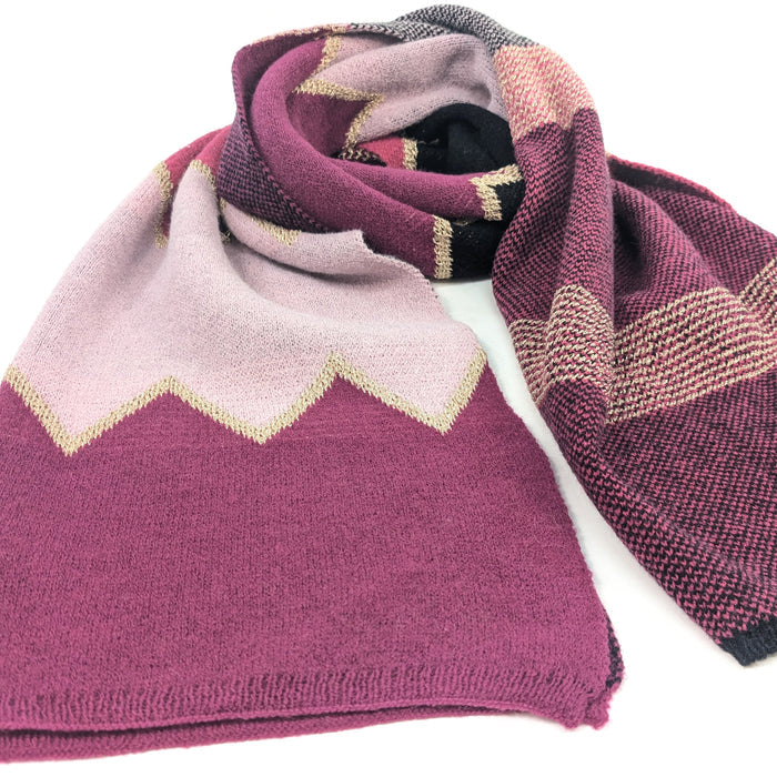 Candi - Knitted ZigZag Scarf (55x180cm) - Pinks