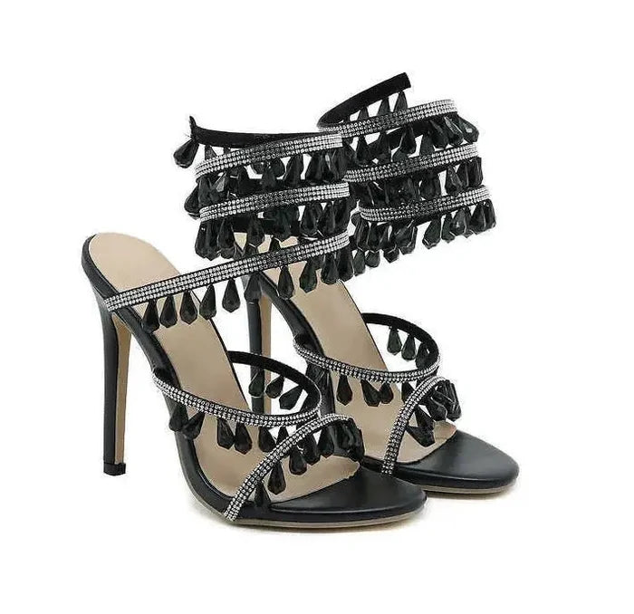 Black / 35