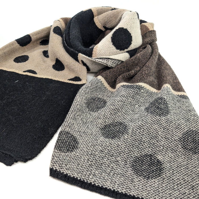 Dasa - Knitted Spotty Scarf (55x180cm) - Coffees