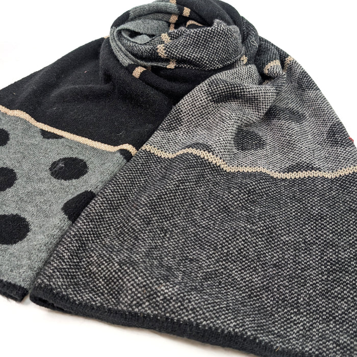 Dasa - Knitted Spotty Scarf (55x180cm) - Greys