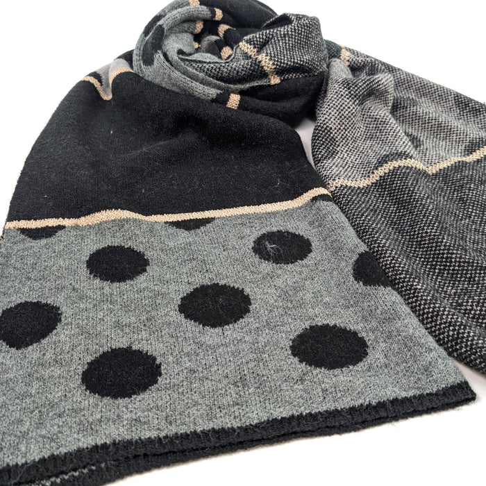 Dasa - Knitted Spotty Scarf (55x180cm) - Greys
