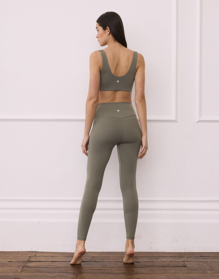 Day Kind 7/8 Legging in Olive