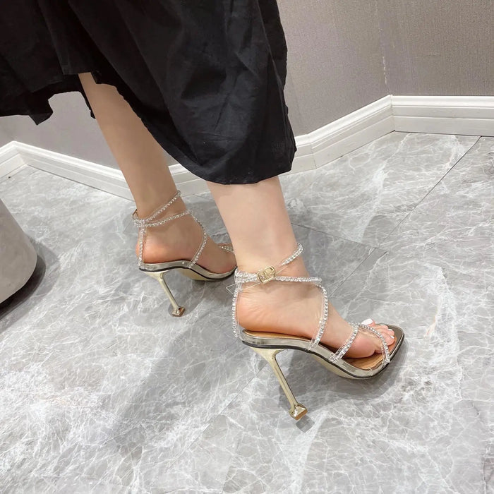 Diamond Cross Strap Heels fashionnsio