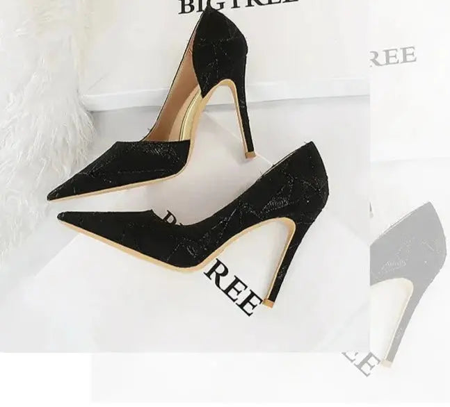 Graffiti Pointed Heels fashionnsio