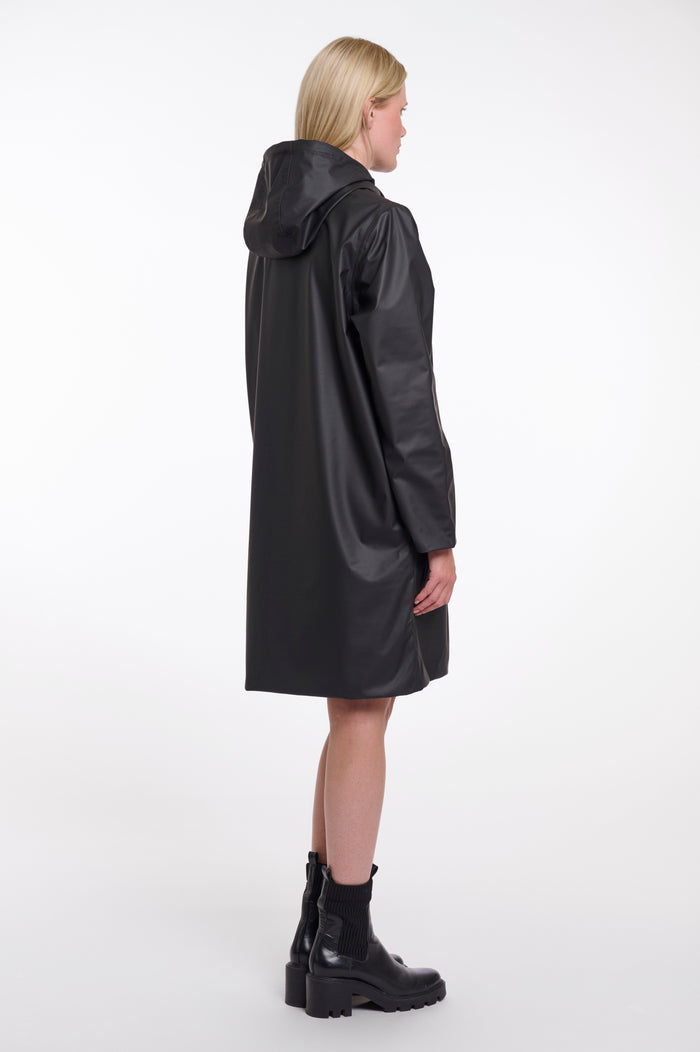 Ishana Reversible Raincoat Black and Black Leopard