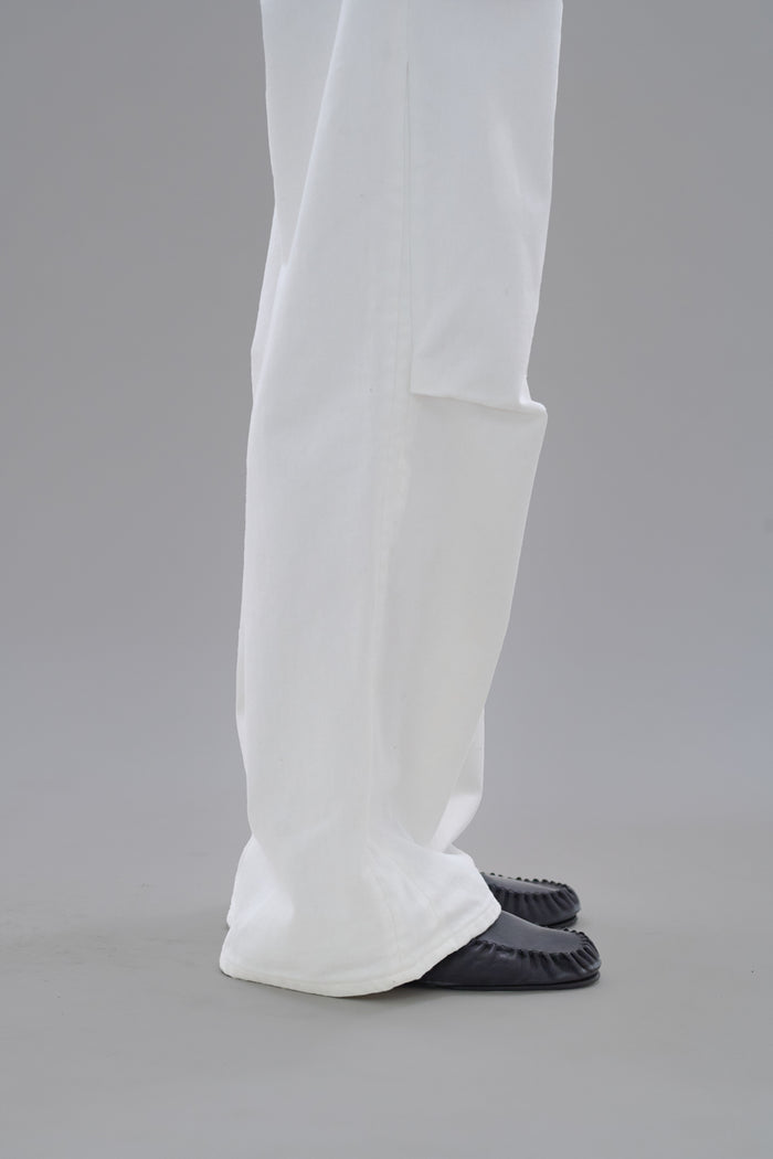 Knee Pleated Baggy Pants - Faded WHT