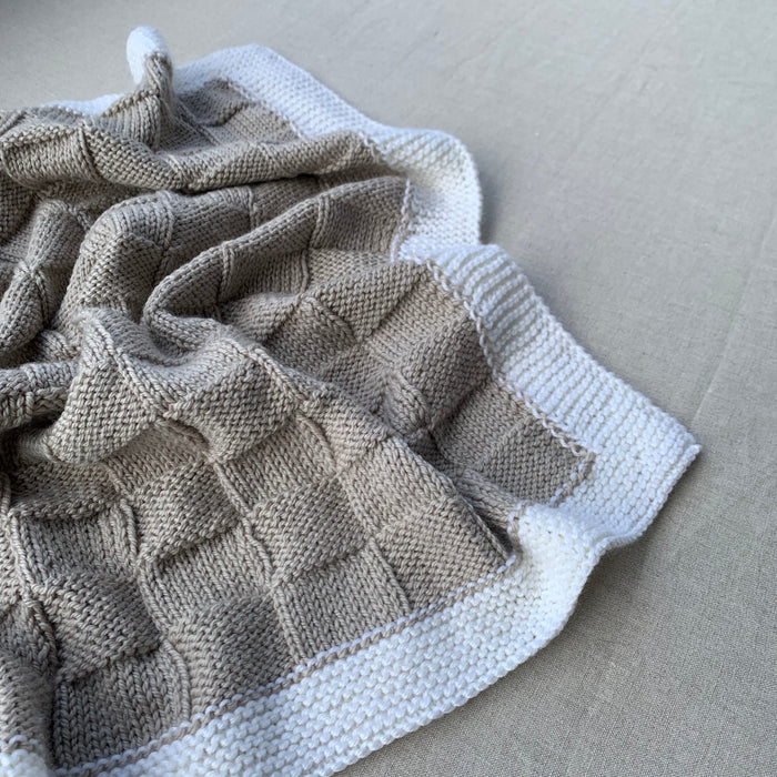 Knitted By Nana Georgie Champagne and Cream - 600 x 600mm