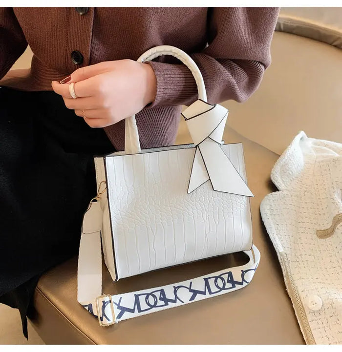 Knot Wide Strap Handbags fashionnsio
