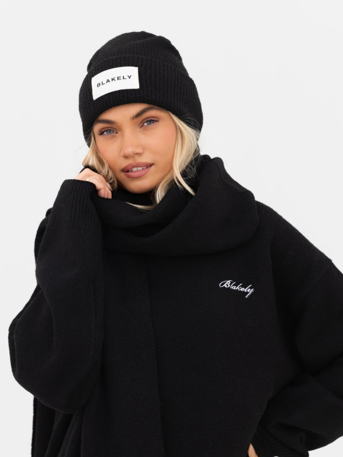 Label Knitted Beanie - Black
