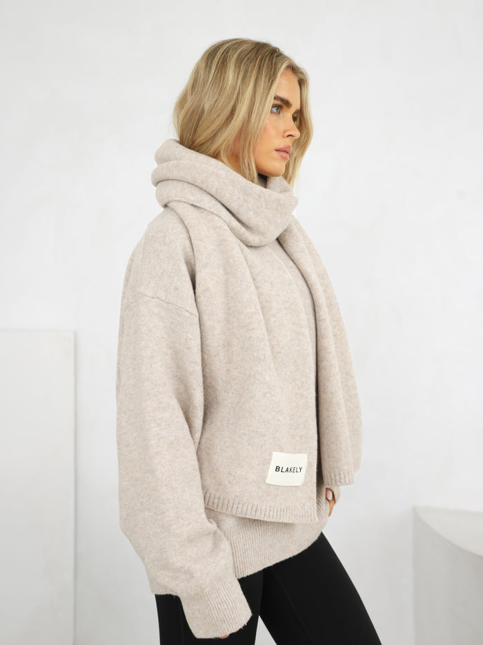 Label Knitted Scarf - Toasted Taupe