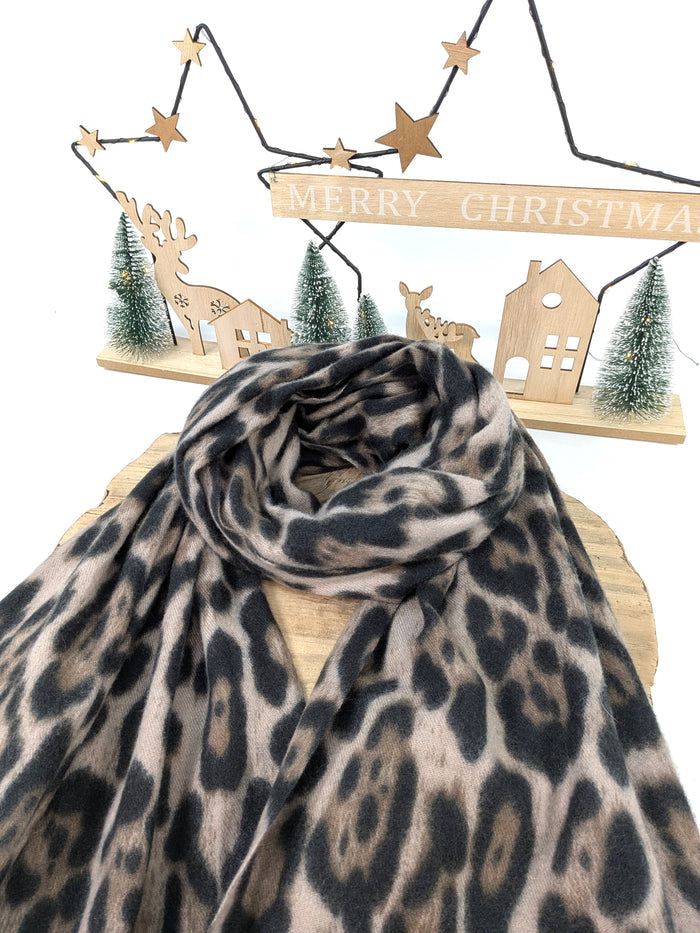 Mocha Luxe Gift Set – Animal Print Scarf & Teddy Crossbody Bag