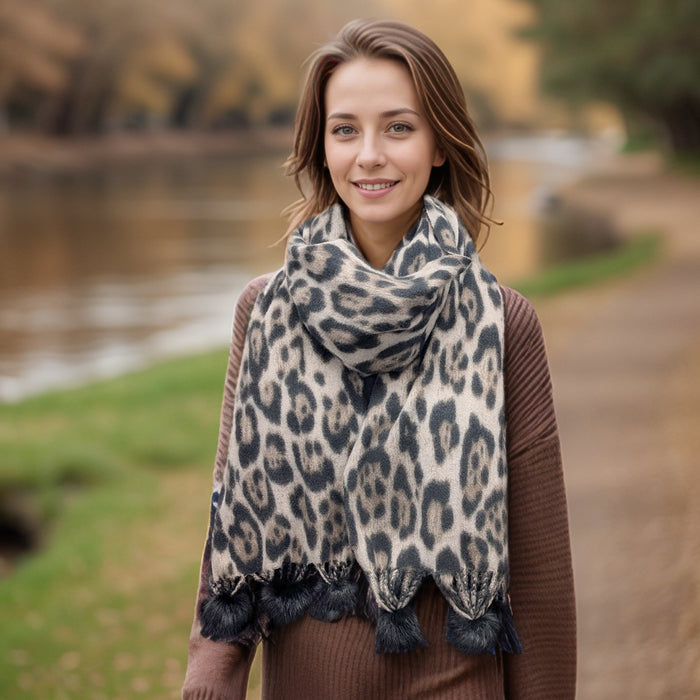 Kaja - Fluffly Animal Print Scarf (70x180cm) - Grey