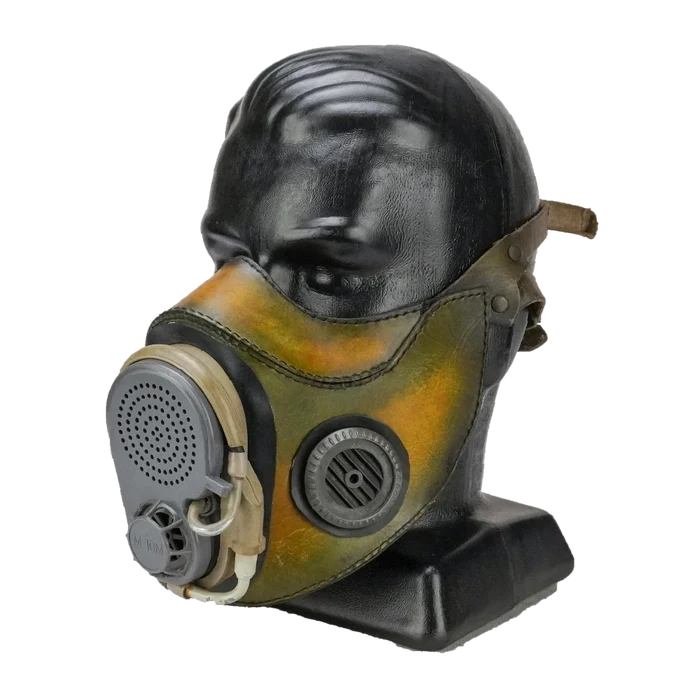 Modifed M-10M Gas Mask Film Prop - Film Production Used - Collectables & Rarities