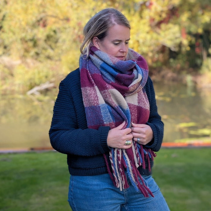 Mulberry Check Gift Set – Maroon Faux Fur Gloves & Oversized Scarf