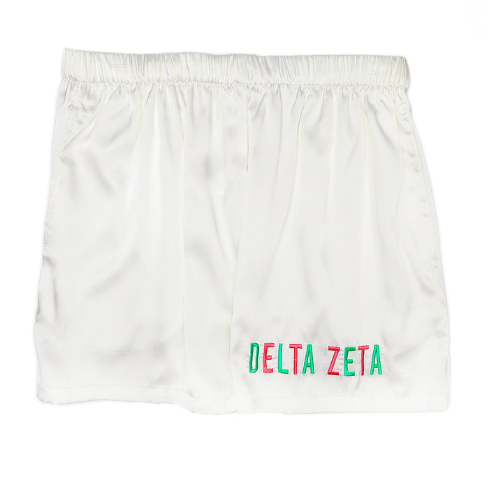 Delta Zeta / Medium