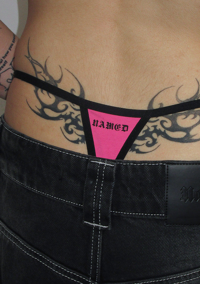 RISK SILHOUETTE THONG HOT PINK