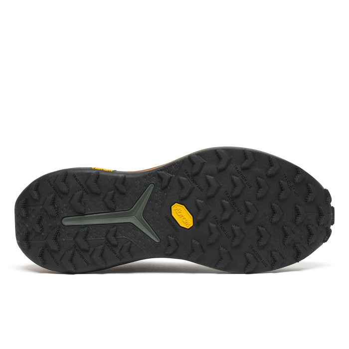 Saucony - Xodus Ultra 4 Trainer in Black/Rust