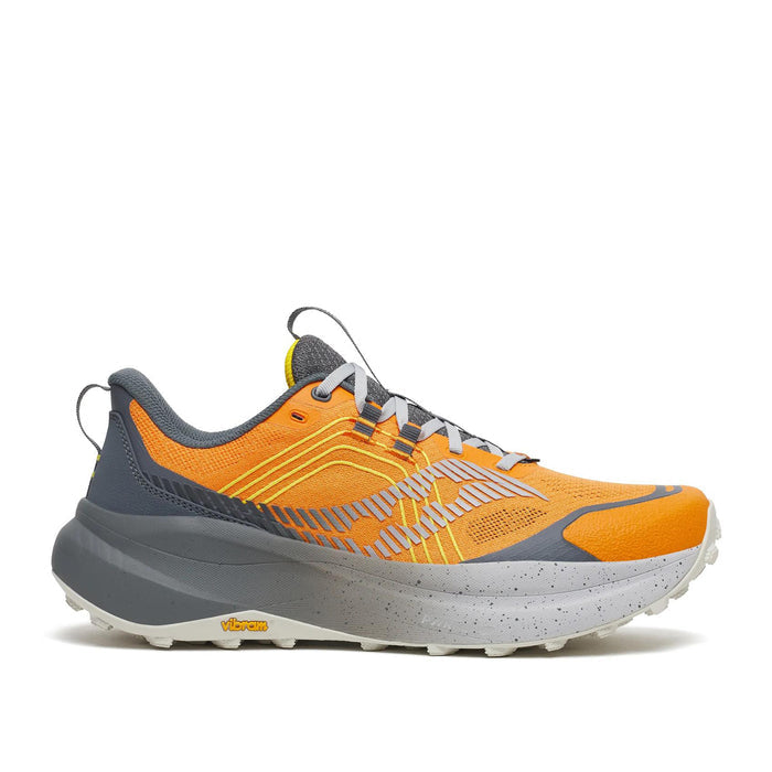 Saucony - Xodus Ultra 4 Trainer in Carbon