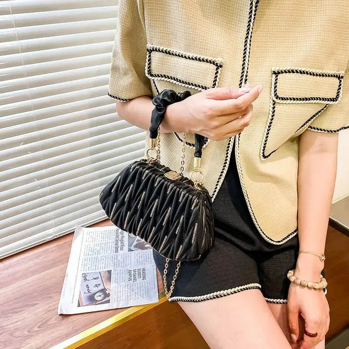 Embroidered Pleated Clutch Handbags fashionnsio