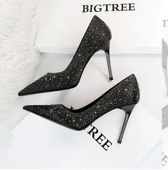 Sparkling Crystal Satin Pointed Heels fashionnsio