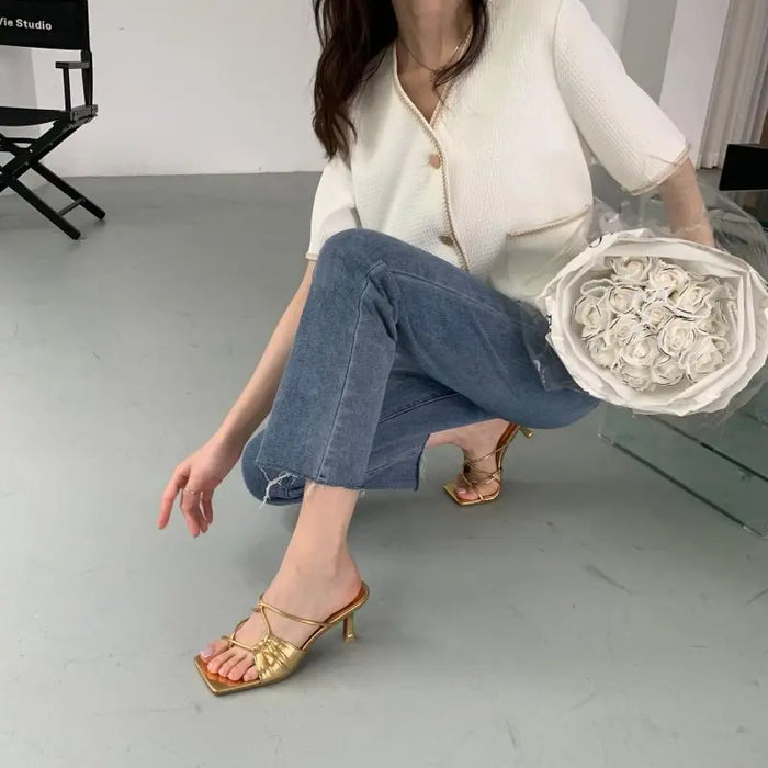 Narrow Band Square Toe Slip Heel fashionnsio