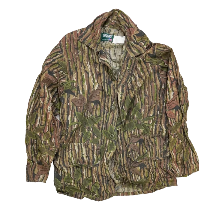 US Made SafTbak Realtree Hunting Shirt - Medium - Army & Outdoors - Basic Shirts