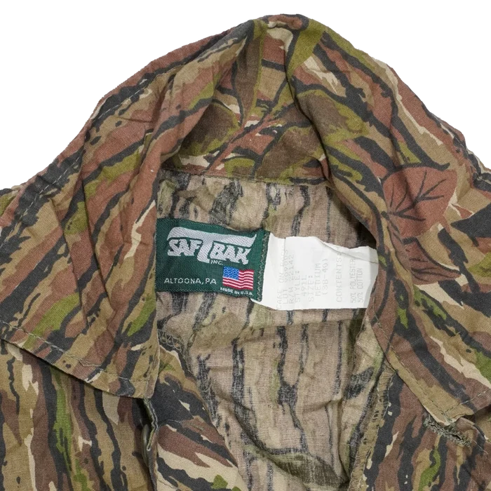 US Made SafTbak Realtree Hunting Shirt - Medium - Army & Outdoors - Basic Shirts