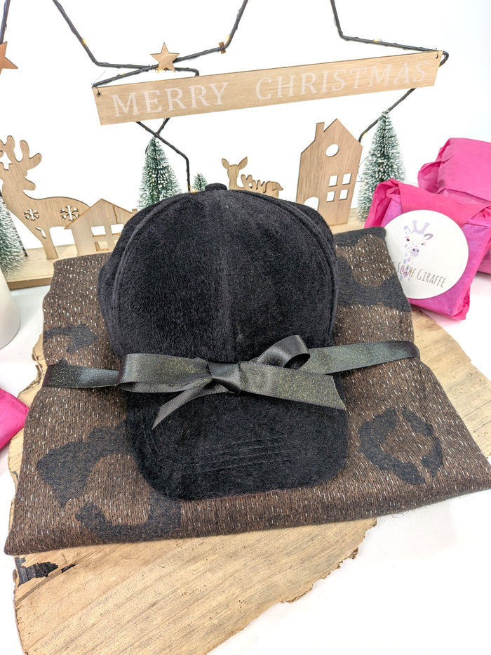 Velvet Luxe Gift Set – Black Cap & Brown Animal Print Scarf