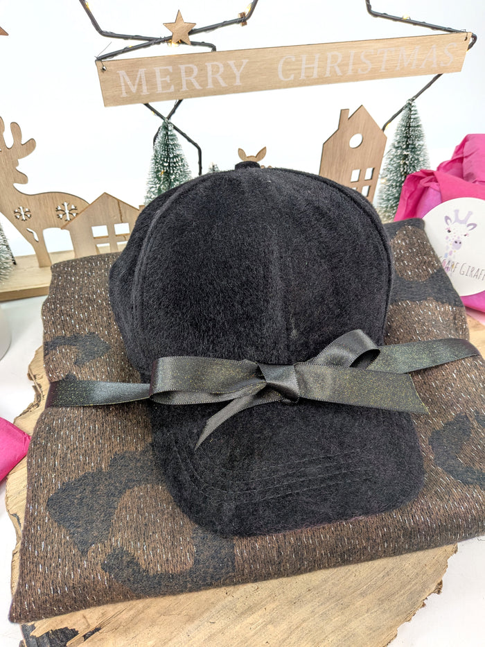 Velvet Luxe Gift Set – Black Cap & Brown Animal Print Scarf