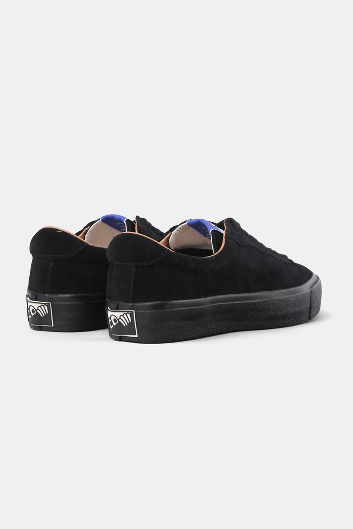 VM001-SUEDE LO Black x Black / Last Resort AB