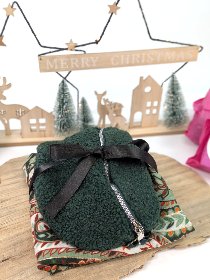 Winter Wanderer Gift Set – Green Paisley Scarf & Teddy Crossbody Bag